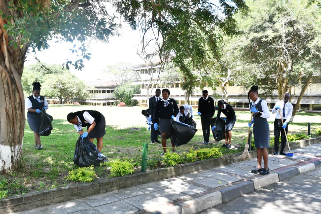 Mutare Polytechnic Students Rally for National Clean-Up Day